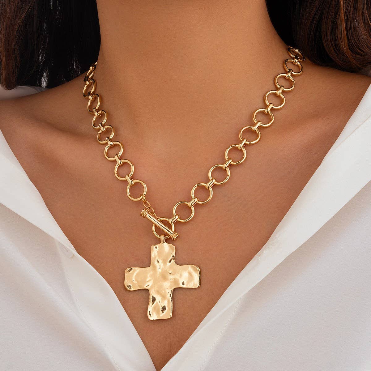 Hammer Cross Front Toggle Necklace